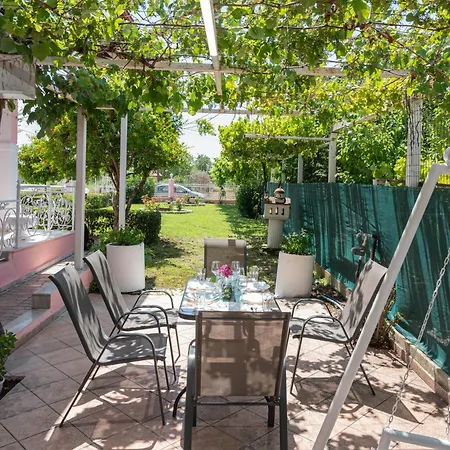 Vila Regina By The Sea Epanomi