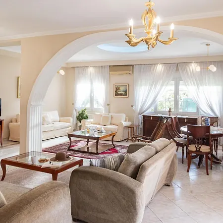 Villa Regina By The Sea