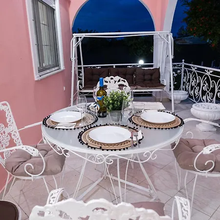 Regina By The Sea Villa *