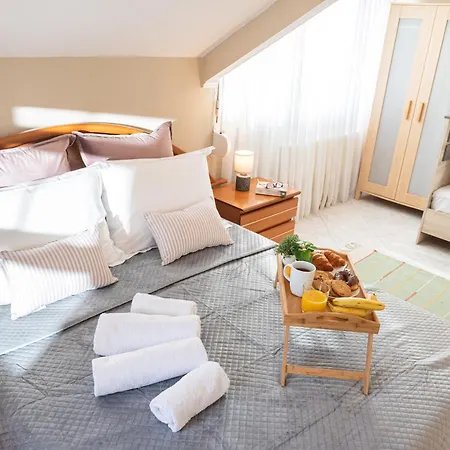 Regina By The Sea