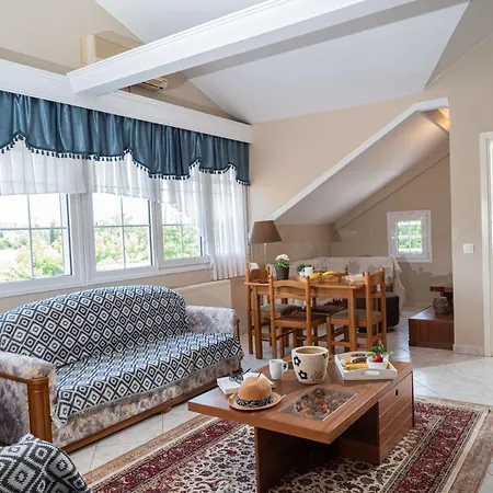 Villa Regina By The Sea